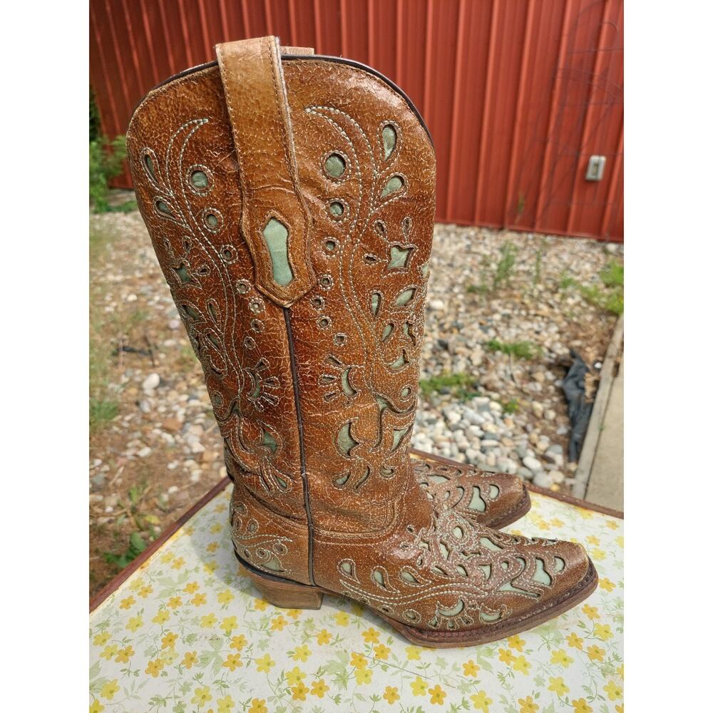 Corral Brown Leather Western Boots with Mint Inlay